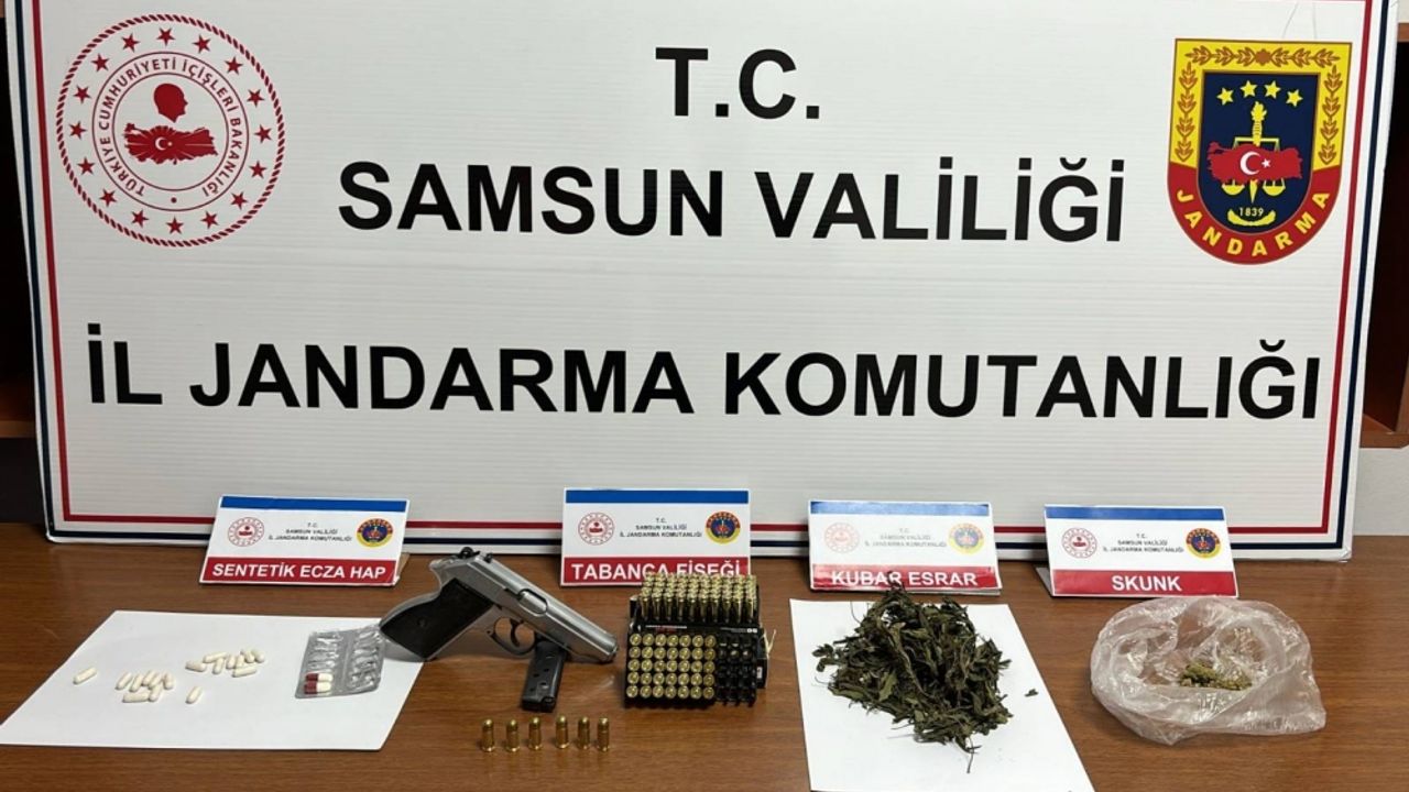 Samsun'da uyuşturucu ticareti yaptığı iddiasıyla 3 kişi yakalandı