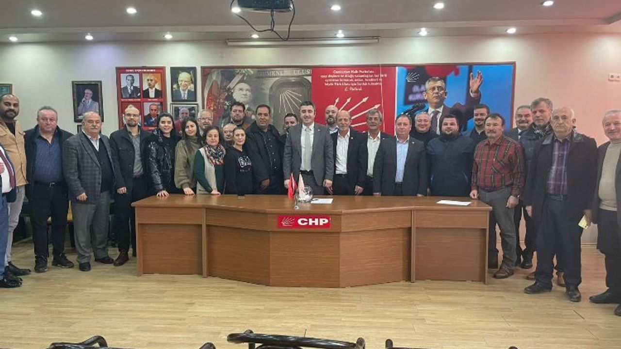 Edirne Keşan'da CHP'li aday adayları ön seçim kurasında
