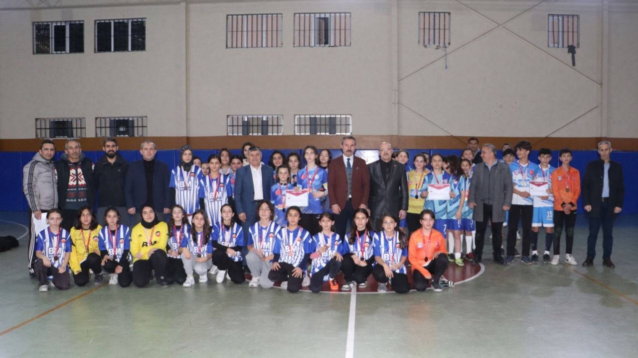 Havza'da okullar arası futsal turnuvası düzenlendi