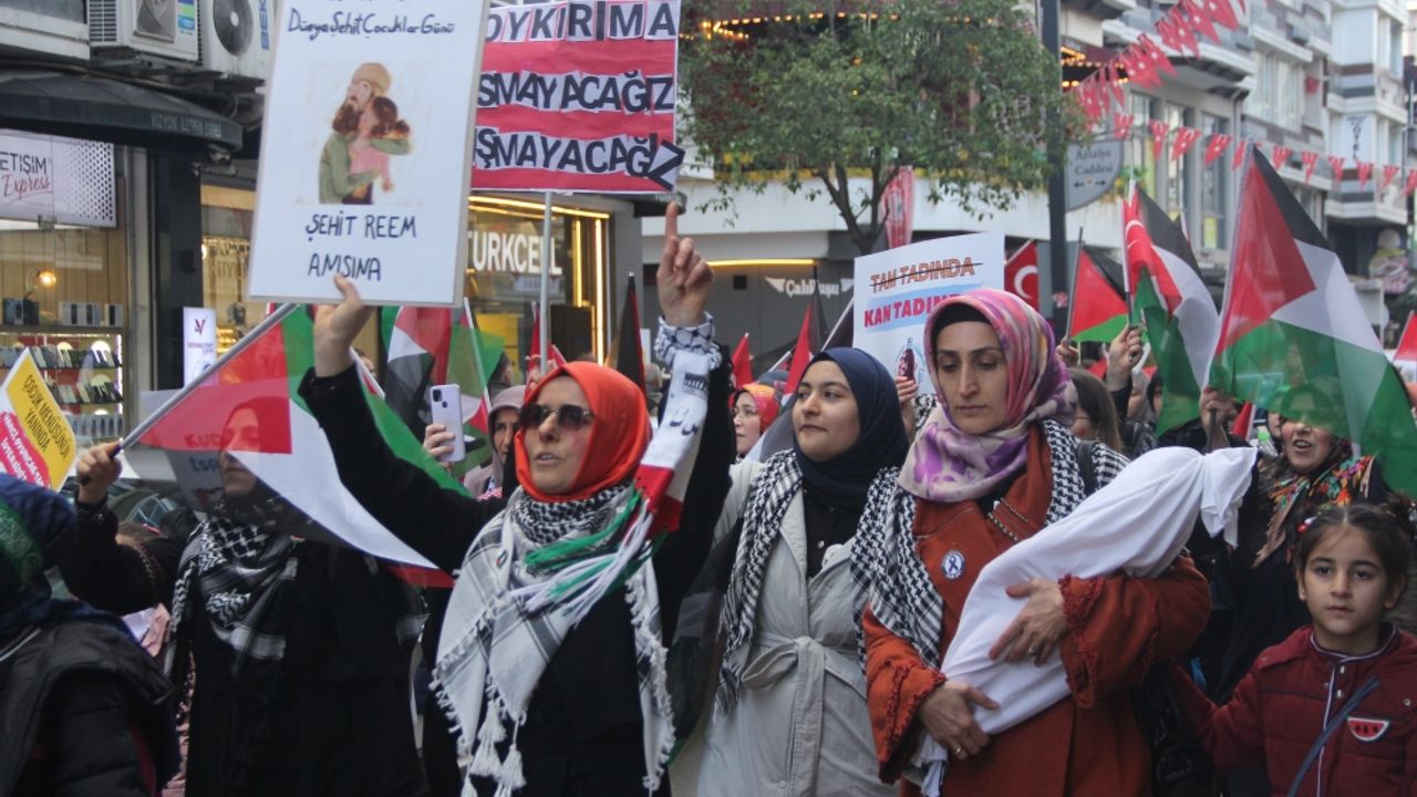 Samsun'da İsrail'in Gazze'ye yönelik saldırıları protesto edildi