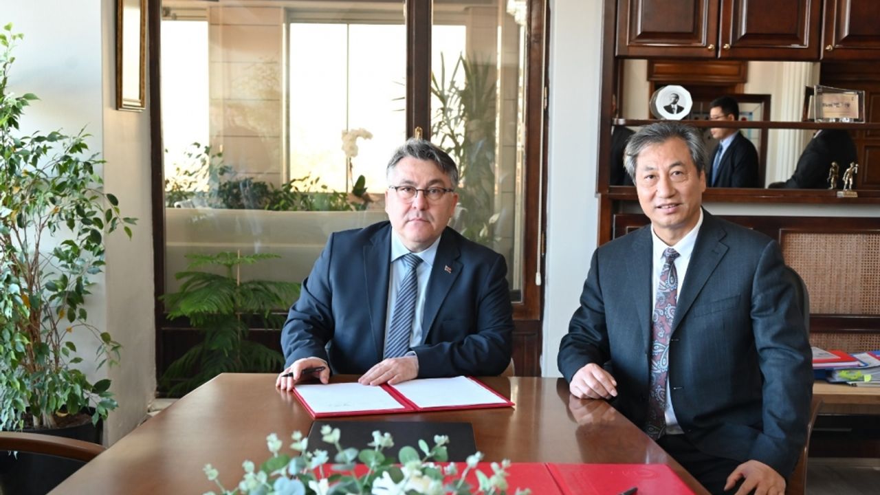 BEÜ ve CUMTB arasında işbirliği protokolü imzalandı