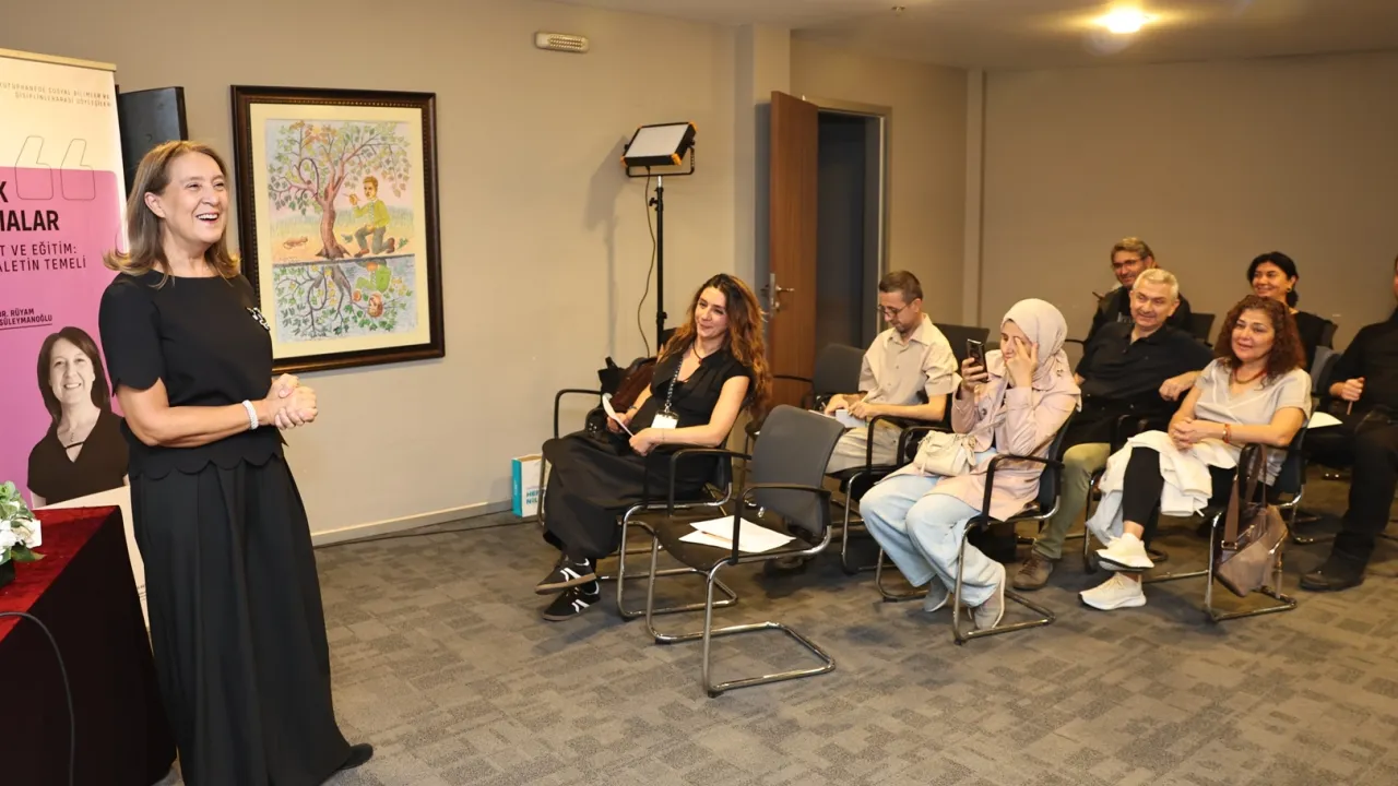 Bursa Nilüfer'de Cumhuriyet ve eğitim vizyonu konuşuldu