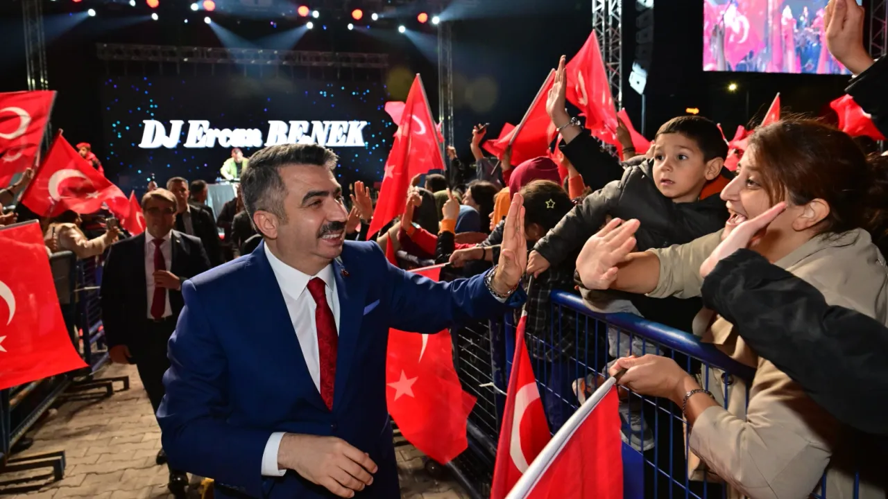 Bursa Yıldırım'da Cumhuriyet coşkusu