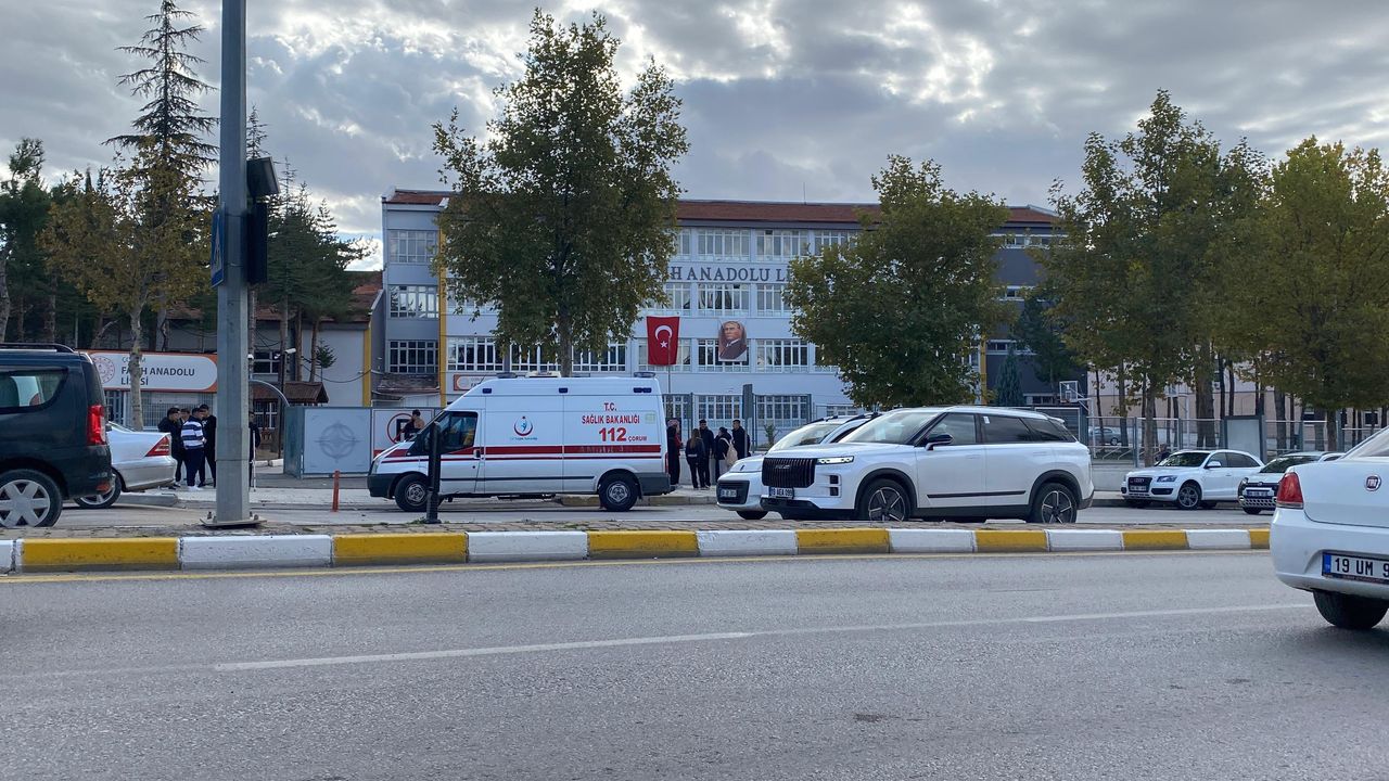 Çorum'da çıkan kavgada 1 kişi bıçakla yaralandı