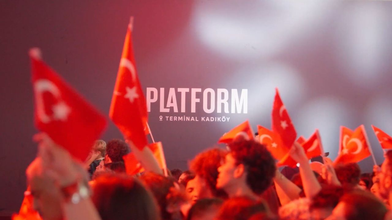 Cumhuriyet Bayramı Terminal Kadıköy'de Ozbi konseriyle kutlanacak