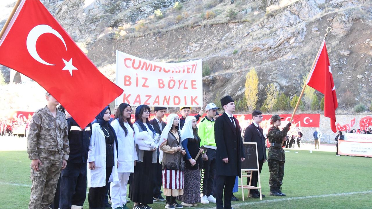 Gümüşhane'de 29 Ekim Cumhuriyet Bayramı kutlandı