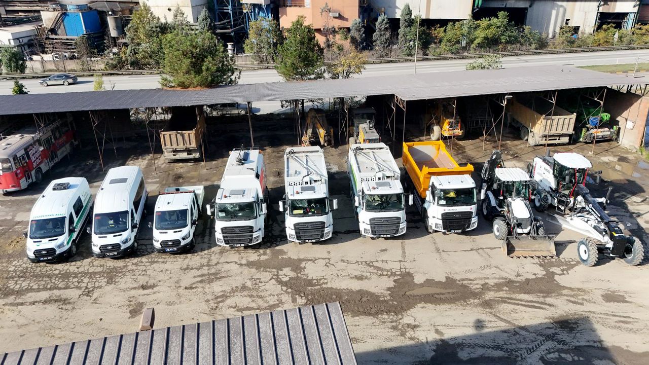 Karabük Belediyesi filosuna 9 yeni araç ekledi