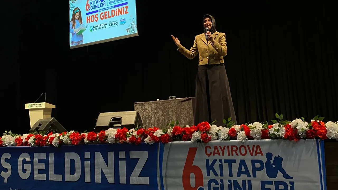 Merve Gülcemal, Çayırovalı okurlarıyla bir araya geldi