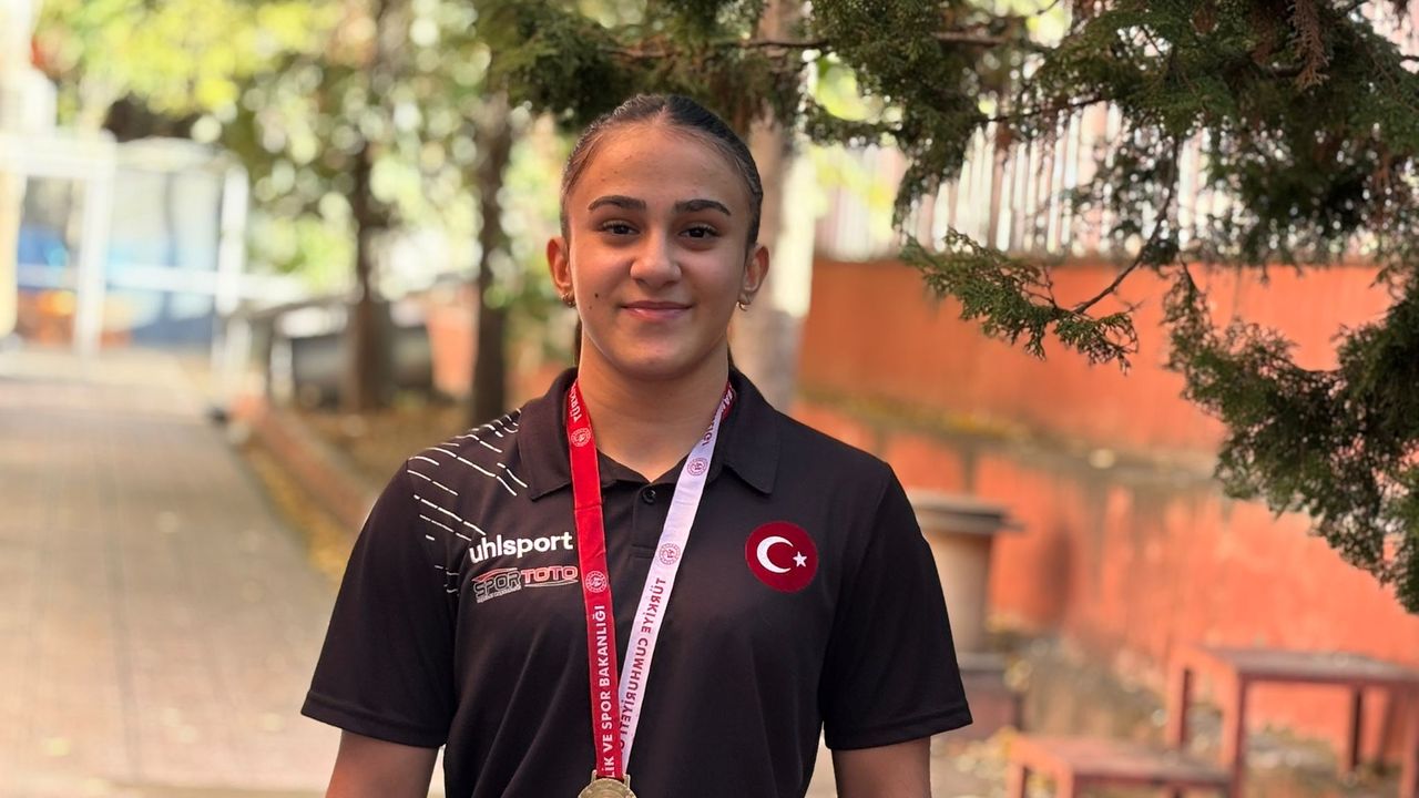 Milli halterci Türkan Beşikçi, Dünya Halter Şampiyonası'na hazırlanıyor