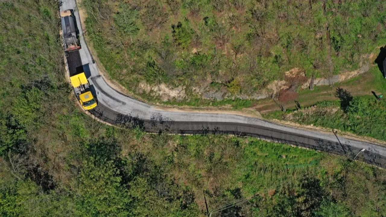 Ordu Çamaş'ta 4 mahalleye hitap eden güzergah asfaltlandı