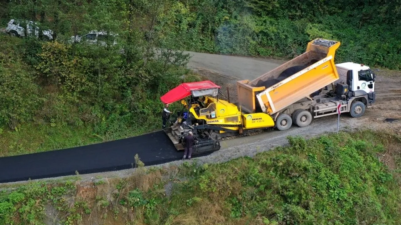 Ordu'da Gürgentepe sıcak asfaltla yenileniyor