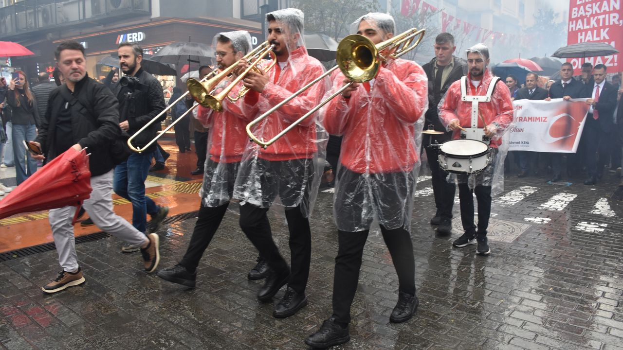 Ortahisar Belediyesi, Cumhuriyet Bayramı etkinliği düzenledi