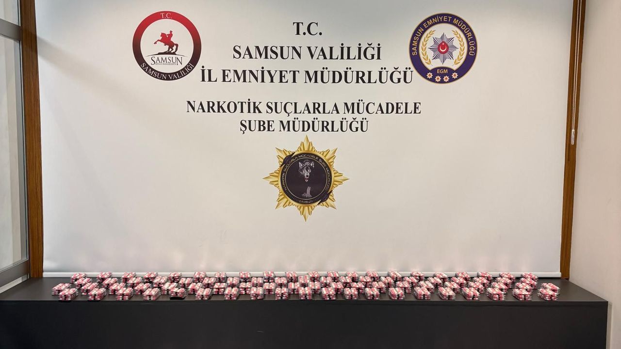 Samsun'da uyuşturucu operasyonunda 6 bin 170 sentetik ecza ele geçirildi