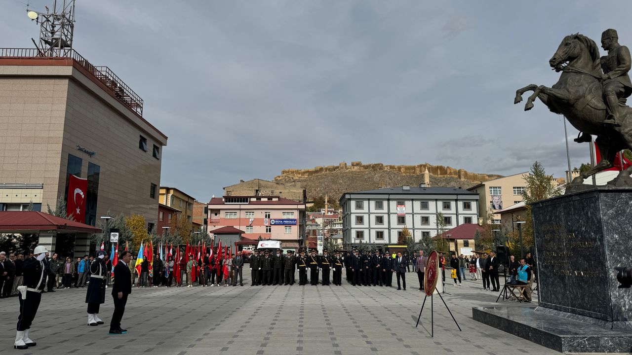 Trabzon ve çevre illerde Cumhuriyet'in 102. yıl dönümü kutlanıyor