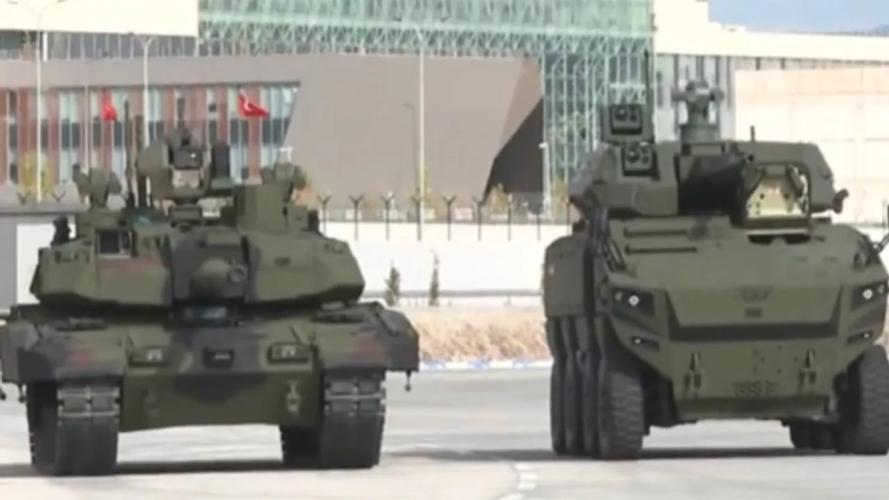 Türkiye'nin milli gururu sahnede... Cumhurbaşkanı Erdoğan: Altay ve Altuğ üretimi başlıyor