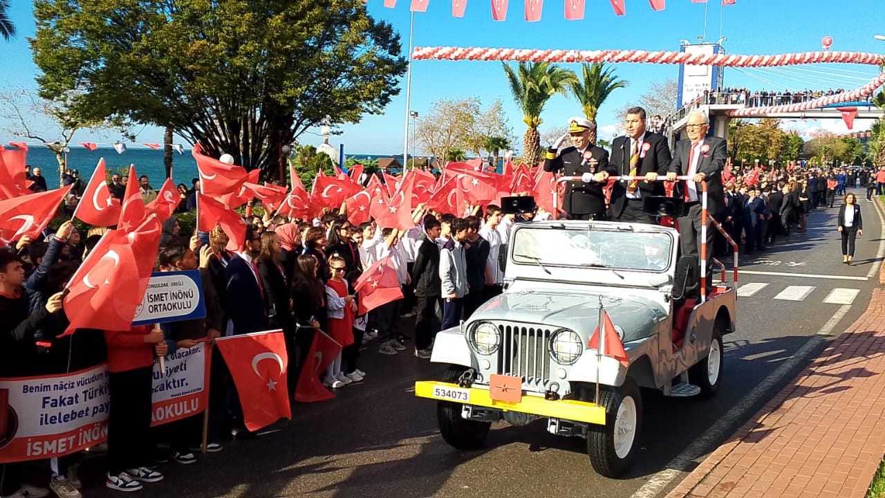 7'DEN 70'E CUMHURİYET ATEŞİ...