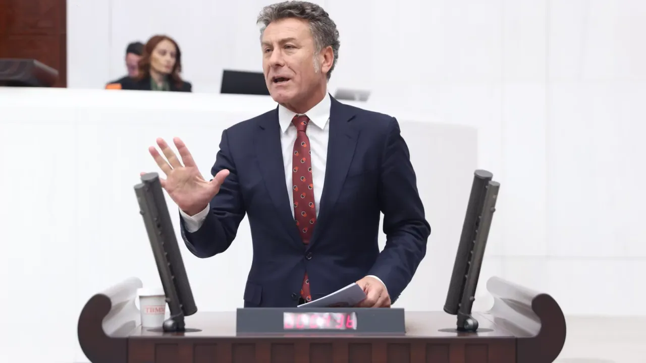 CHP'li Sarıbal'dan Berlin seçimleri mesajı