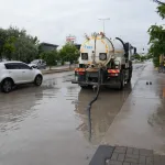 Keçiören Belediyesi 600 personelle selin izlerini sildi