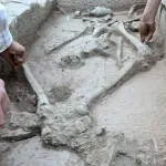 Aspendos'ta 2 bin 400 yıllık gizem... Güreşçi mezarı ortaya çıktı