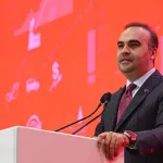 Bakan Kacır: Türkiye ekonomisi 24 çeyrektir büyüyor