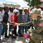 TSK'dan Somali'deki yetim çocuklara gıda ve giyecek desteği