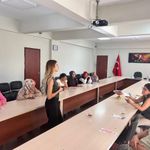 AİLELERE 'BİLİNÇLİ MEDYA' EĞİTİMİ