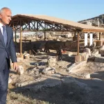 Bakan Mehmet Nuri Ersoy'dan Perre Antik Kenti'ne yakın takip