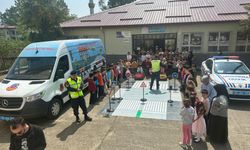 Samsun'da jandarma Terme ve Çarşamba'da öğrencilere trafik eğitimi verdi