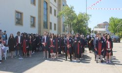 OMÜ İletişim Fakültesinde mezuniyet töreni düzenlendi