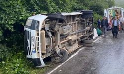 Ordu'da mevsimlik tarım işçilerini taşıyan minibüsün devrildiği kazada 8 kişi yaralandı