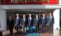 REKTÖRLE İSTİŞARELERDE BULUNULDU