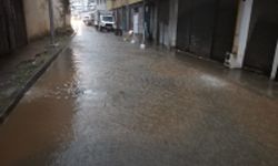 GÜNCELLEME - Trabzon'da şiddetli yağış etkili oldu