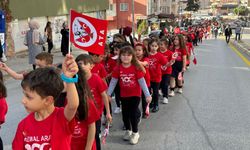 Tokat'ta ilkokul öğrencileri Cumhuriyet Bayramı'nı kutladı