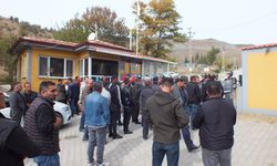 Turhal'da işten çıkarılan maden işçileri eylem yaptı