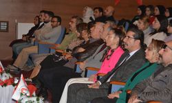 Amasya'da "Halk Müziğinin Seyyar Radyosu Aşık Veysel" konferansı düzenlendi