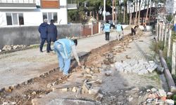 Yakakent Belediyesi yol yapım çalışmalarına devam ediyor