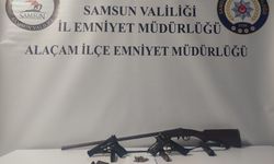 Samsun'da iki evde 4 silah ele geçirildi