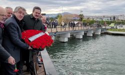 Samsun'da mübadiller atalarını denize karanfil bırakarak andı