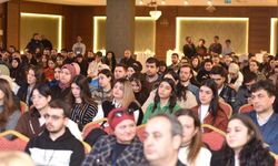 Trabzon'da üniversite öğrencilerine geleceğin meslekleri anlatıldı