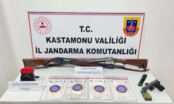 Kastamonu'da peçeteye emdirilmiş uyuşturucuyla yakalanan 2 şüpheli gözaltına alındı