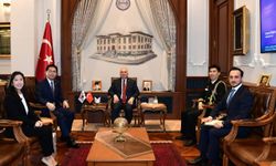 Kore Cumhuriyeti Büyükelçisi Yeondoo Jeong, Trabzon Valiliği'ni ziyaret etti