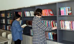 Bayburt Belediyesi Aile Yaşam Merkezi'ndeki kütüphane öğrencilerin hizmetine açıldı