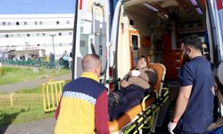 Testere ile parmağı kesilen kişi ambulans helikopterle Trabzon'a sevk edildi