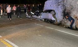 GÜNCELLEME - Bartın'da 2 otomobil çarpıştı 3 kişi öldü, 2 kişi yaralandı