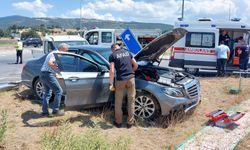 Amasya'da otomobille hafif ticari aracın çarpışması sonucu 6 kişi yaralandı