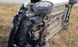 Boyabat'ta iki otomobilin çarpıştığı kazada 2 kişi yaralandı