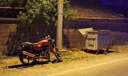 Samsun’da çöp konteynerine çarpan motosiklet sürücüsü yaralandı