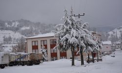 Başçiftlik Kayak Merkezi'nde kar kalınlığı 20 santimetreye ulaştı