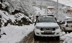 Samsun'da kar yağışı heyelana yol açtı