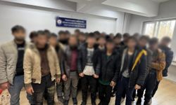 Trabzon'da otobüste yapılan özel bölmede 26 düzensiz göçmen yakalandı